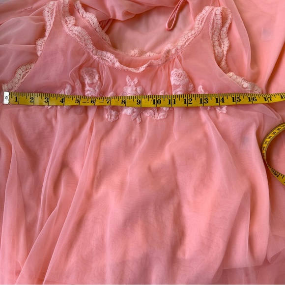 Vintage Coral nightgown twinset peignoir by Gossard.EUC. - Picture 8 of 10